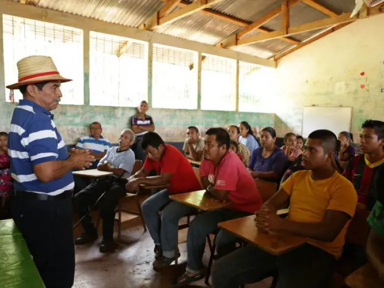Agua Caliente Comunidad