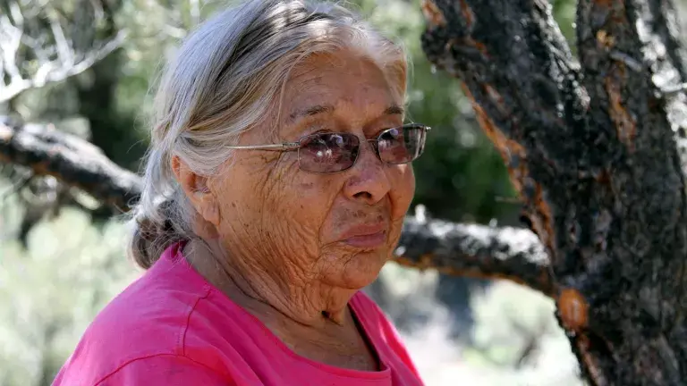 Timbisha shoshone tribu mujer